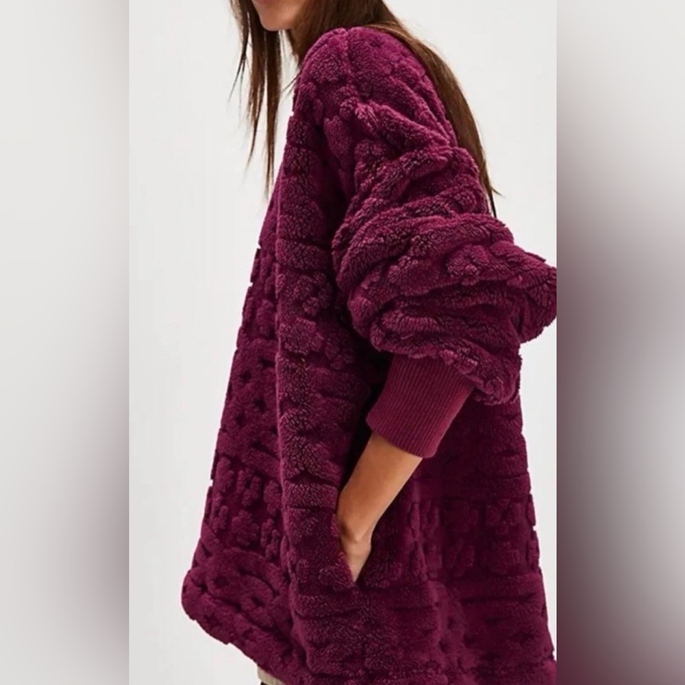 Free People Cable Knit Sweatshirt Poockets Oversized Fuzzy Red Berry Size S
